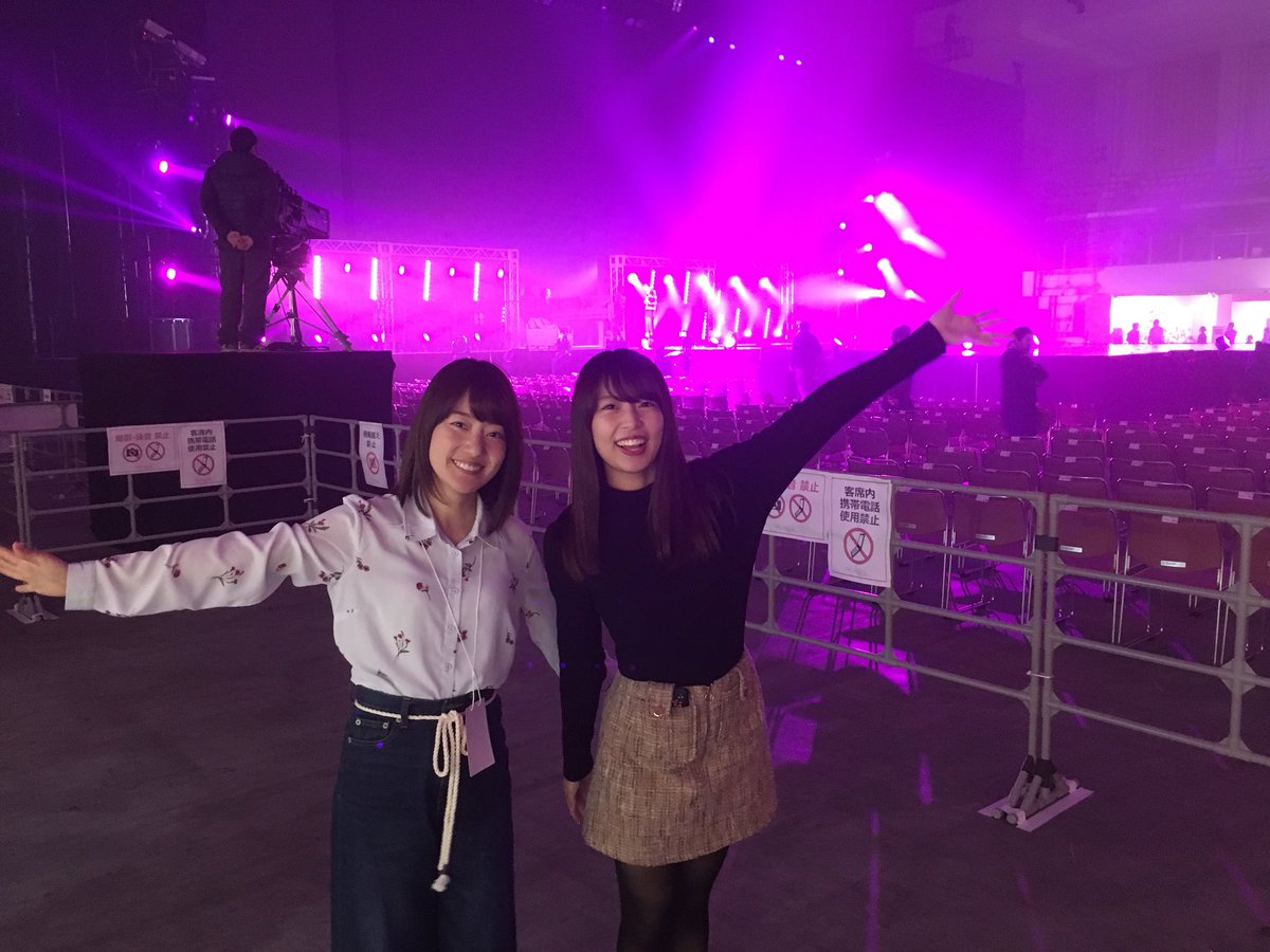 ブラック ピンク 福岡