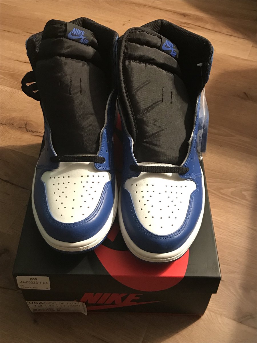 JasonVillagran5's tweet image. Jordan 1 @Jumpman23 @footlocker #GameRoyals