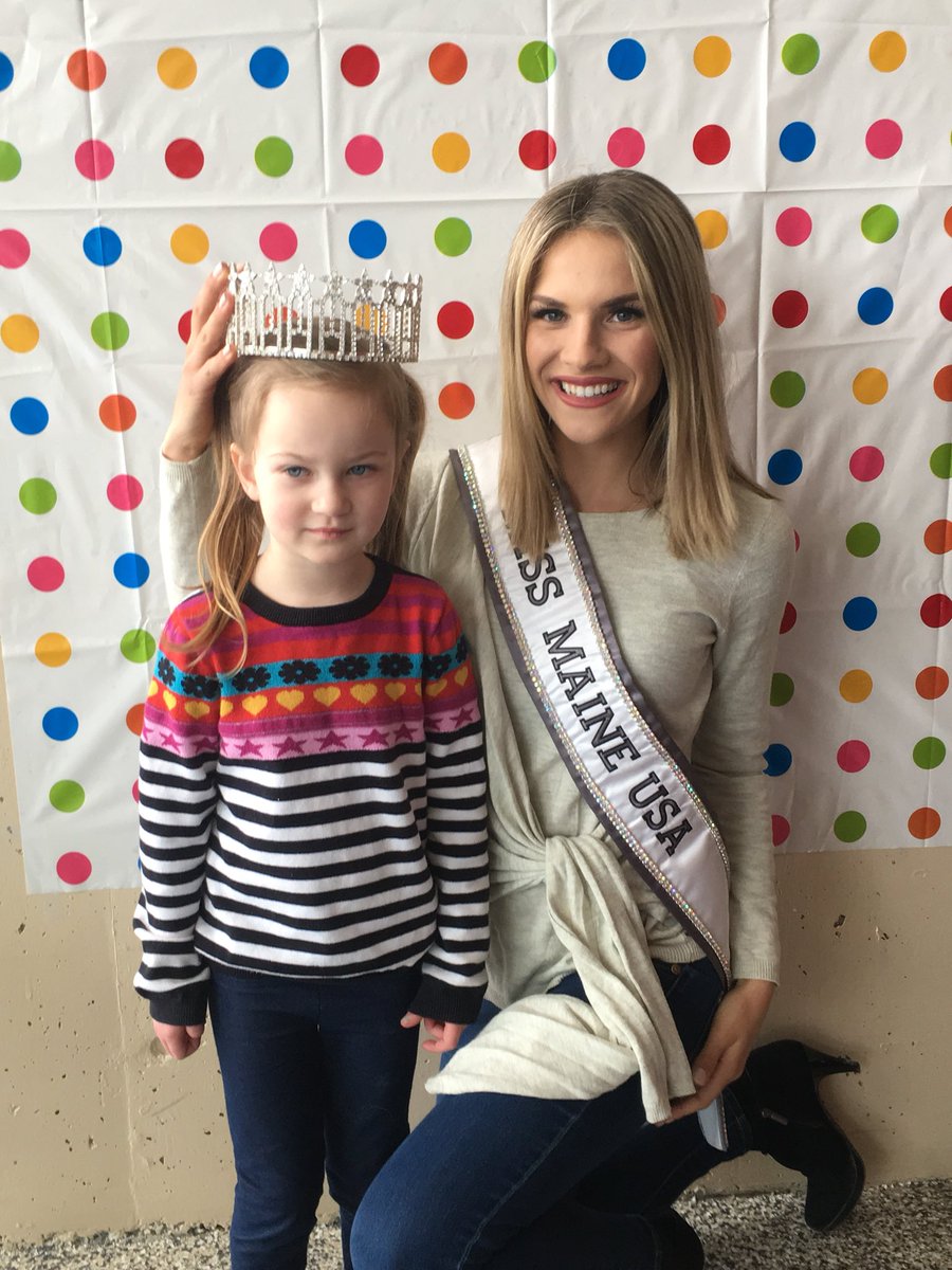missmeusa's tweet photo. Had SO MUCH FUN @STRIVE_PSL event today in Portland, ME. Goats 🐐, Dancing 💃🏼, Photo Booth 📸 !! The best part of being MISS ME USA is going to events like these and meeting so many amazing people 💕 https://t.co/WU0Ny0Xksb