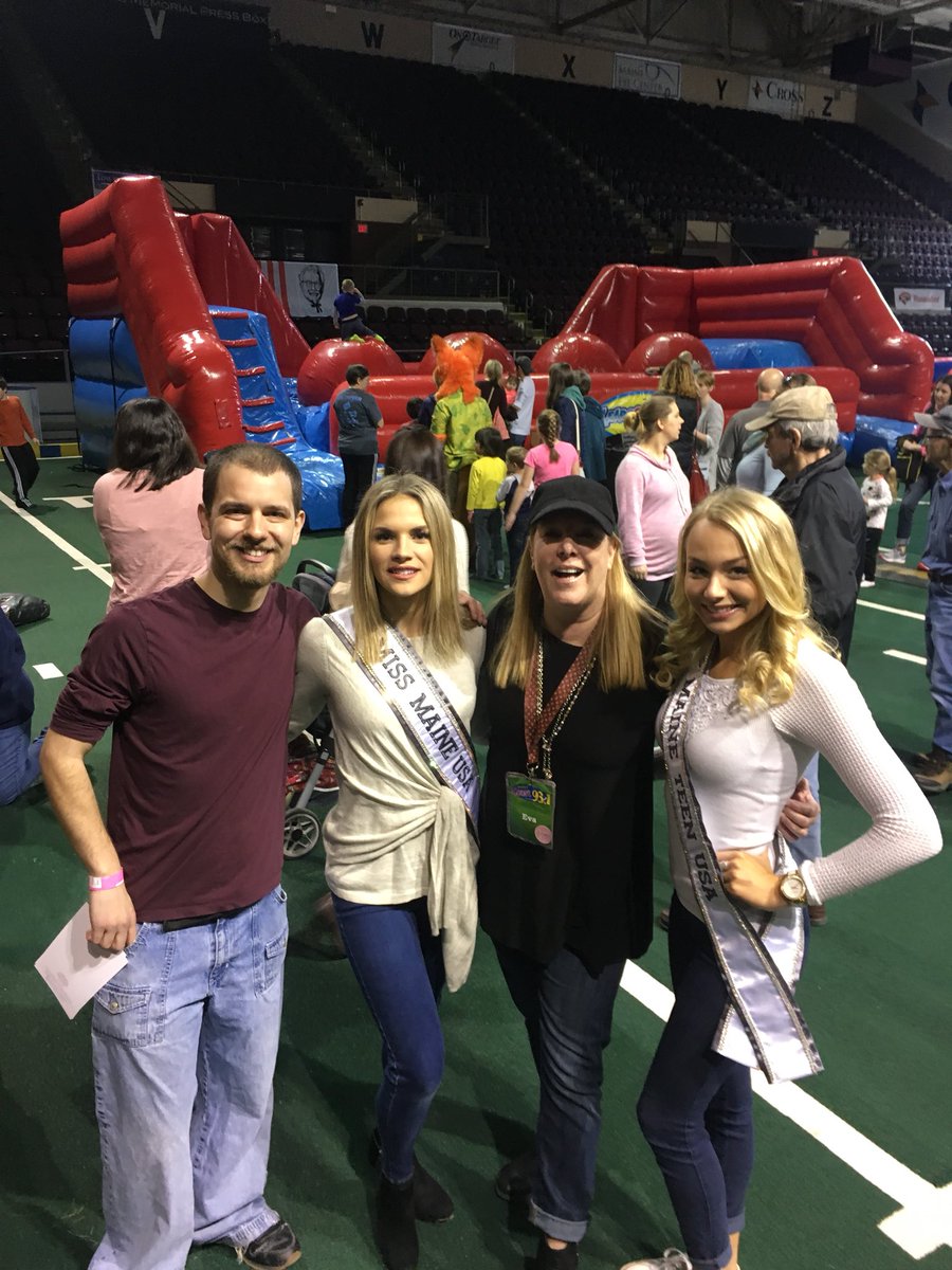 Had SO MUCH FUN <a href="/STRIVE_PSL/">STRIVE</a> event today in Portland, ME. Goats 🐐, Dancing 💃🏼, Photo Booth 📸 !! The best part of being MISS ME USA is going to events like these and meeting so many amazing people 💕