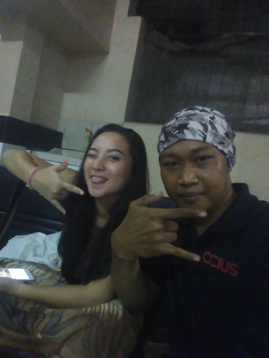 Wan Abud (@wan_abud8) on Twitter photo <a href="/rdi971/">97.1 FM RADIO RDI JKT</a> #disisdangdut siang kk req sadis @Inesyablldf cc <a href="/A1Mpro/">A1Mpro</a> <a href="/AdiBaelah56/">Adi Baelah</a> @Agil_pRz <a href="/JakaUMB91194281/">=7aka UmbaRa=</a> @bang_padri <a href="/Maskamsani1/">Maskamsani</a> @NheyRA_ATni <a href="/olay_arief/">OLay Costers17</a> <a href="/Masirlewa1/">masir lewa</a> <a href="/Mt69Tok/">Mamat putra nababan</a> @IdhuyC <a href="/dwansenanti/">nurmini Senanti</a> <a href="/ISNENLDR/">ISNEN Jamanaw</a> <a href="/Aprilia92355458/">Aprilia</a> <a href="/surya_sejahtera/">surya sejahtera</a> @mesty_arniesta <a href="/putra_ciung/">putra ciung wanara</a> <a href="/rdi971/">97.1 FM RADIO RDI JKT</a> #disisdangdut siang kk req sadis @Inesyablldf cc <a href="/A1Mpro/">A1Mpro</a> <a href="/AdiBaelah56/">Adi Baelah</a> @Agil_pRz <a href="/JakaUMB91194281/">=7aka UmbaRa=</a> @bang_padri <a href="/Maskamsani1/">Maskamsani</a> @NheyRA_ATni <a href="/olay_arief/">OLay Costers17</a> <a href="/Masirlewa1/">masir lewa</a> <a href="/Mt69Tok/">Mamat putra nababan</a> @IdhuyC <a href="/dwansenanti/">nurmini Senanti</a> <a href="/ISNENLDR/">ISNEN Jamanaw</a> <a href="/Aprilia92355458/">Aprilia</a> <a href="/surya_sejahtera/">surya sejahtera</a> @mesty_arniesta <a href="/putra_ciung/">putra ciung wanara</a>