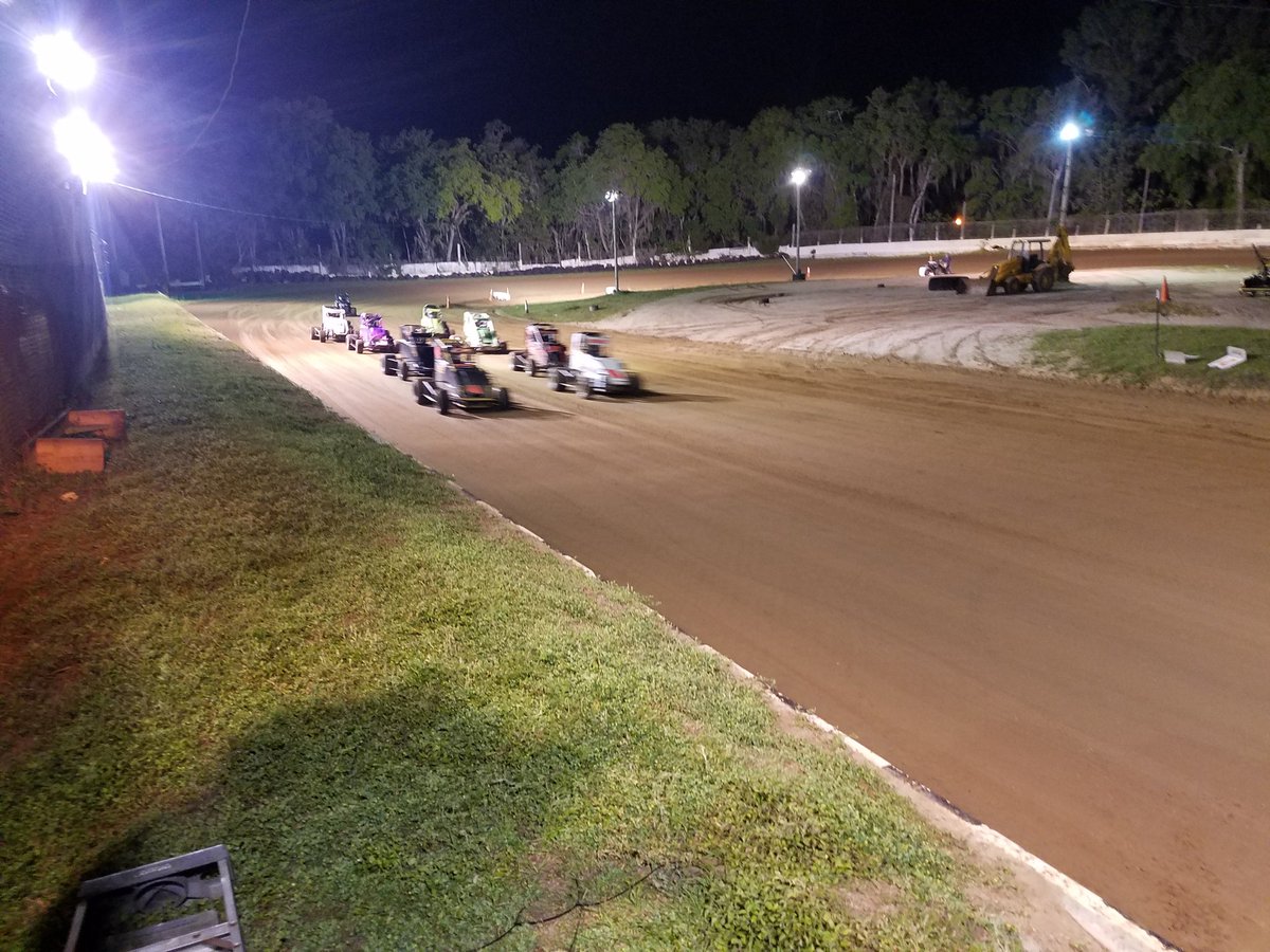 The Bullring Non Wing Mini Sprint Feature