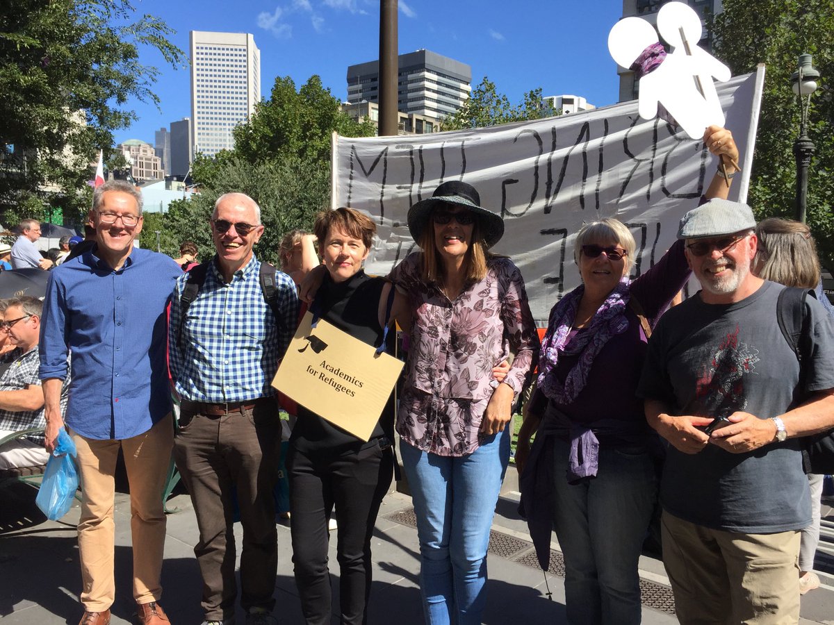 #AcademicsForRefugees turn out to call for #justiceforrefugees in Melbourne and across Australia. #bringthemhere #LetThemStay