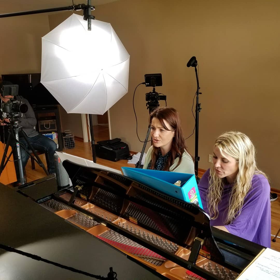 CommonSimple's tweet image. A lot of fun working with @agshoots on a project for the talented @charmarmusic!
#rodemic #akg #aputure #cametv #Lumix #GH5