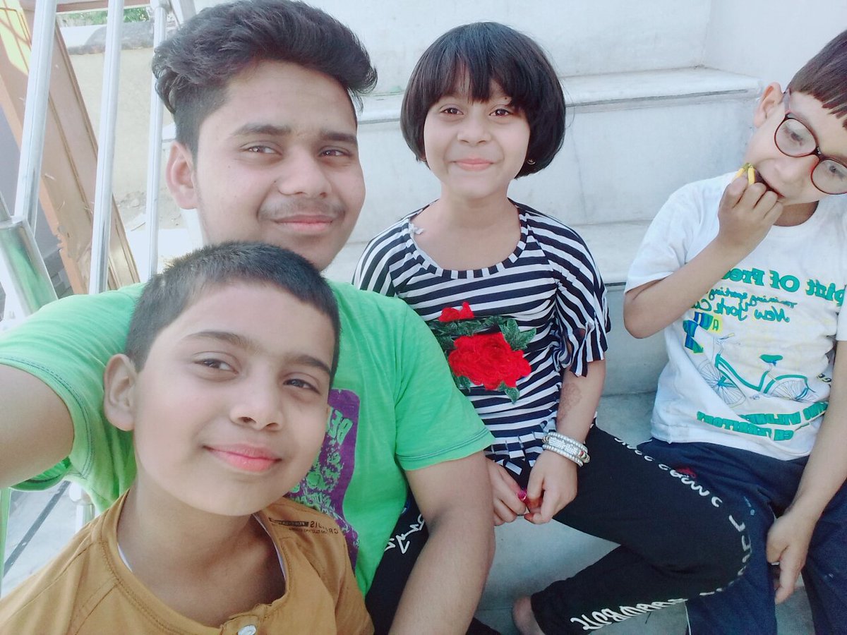 mohammad2hani's tweet photo. #masti
#AdvancedParty
#rock https://t.co/3qWJgzuuwi