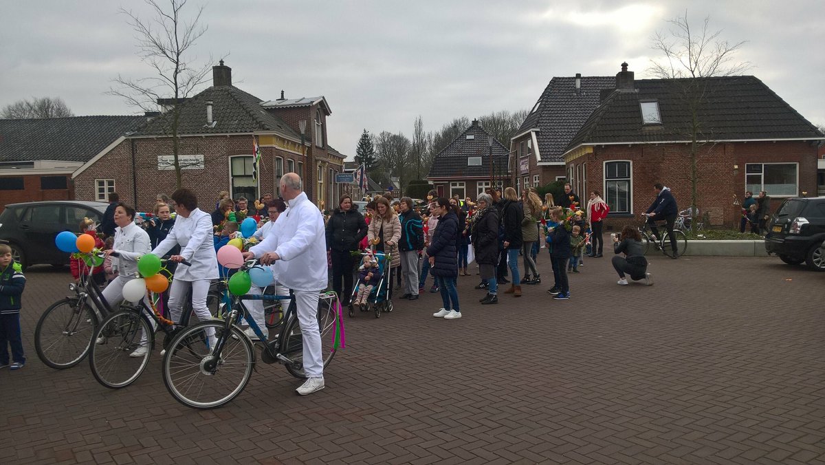 passion_fwd2018's tweet photo. Palmpasen met de kinderen zaterdagmiddag was erg geslaagd! Meer foto's van onze fotograaf volgen nog! https://t.co/bamaZlqJUI
