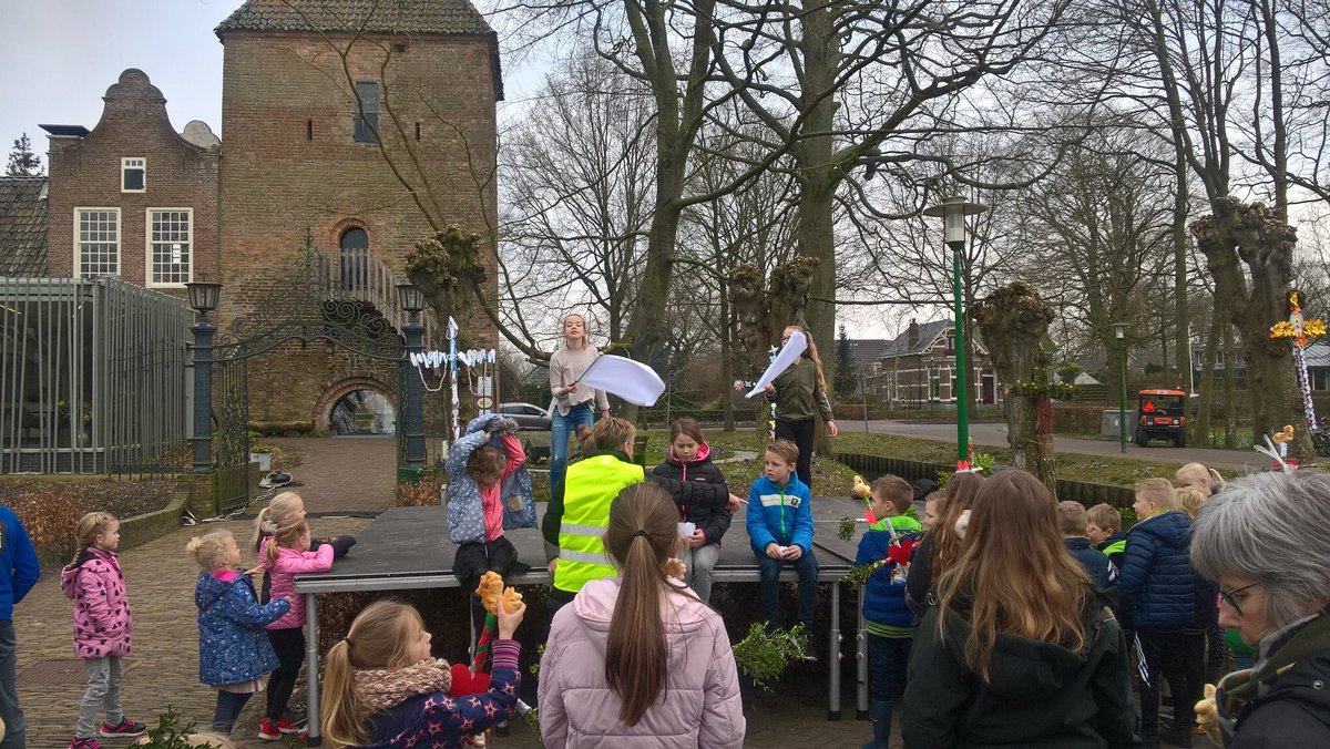 passion_fwd2018's tweet photo. Palmpasen met de kinderen zaterdagmiddag was erg geslaagd! Meer foto's van onze fotograaf volgen nog! https://t.co/bamaZlqJUI