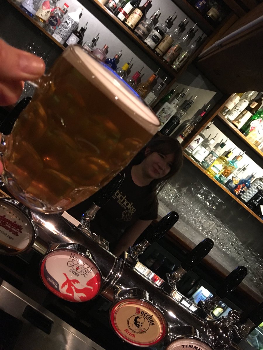 artichokebistro's tweet image. A pint of India’s pale is exactly the same height as India herself.  #verticallychallenged.