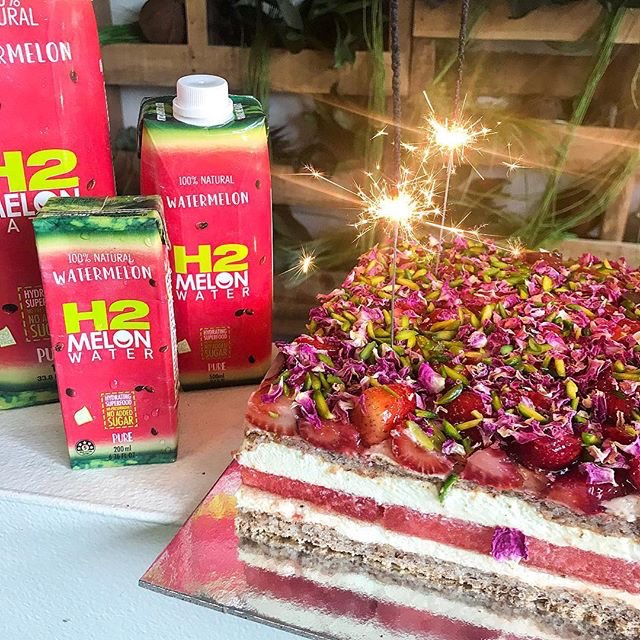 It’s our birthday &amp; we’ll have cake if we want to! 🎈🍉🎂😋

H2melon turns 1! Yippeee!

Thanks a melon to all your support over the last 365 days ❤️

#happybirthday #h2melon