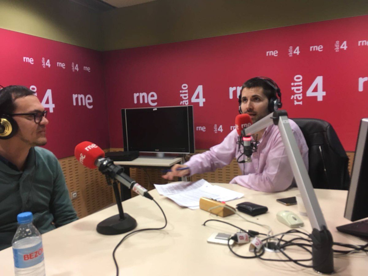 AmicsIConeguts's tweet photo. ⭕ Entrevistem Edgar Gil responsable de  @caninetto la primera sastreria per a Mascotes 🐩🐕🐱 @SergiBassolas @radio4_rne @RTVECatalunya https://t.co/tpaSHpYaw6