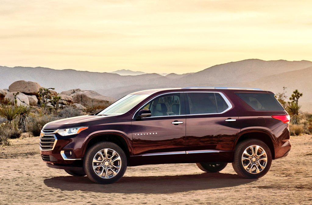 unauto's tweet photo. 👨👩+👧👦👧= Chevrolet Traverse? https://t.co/lqIOhgguOO