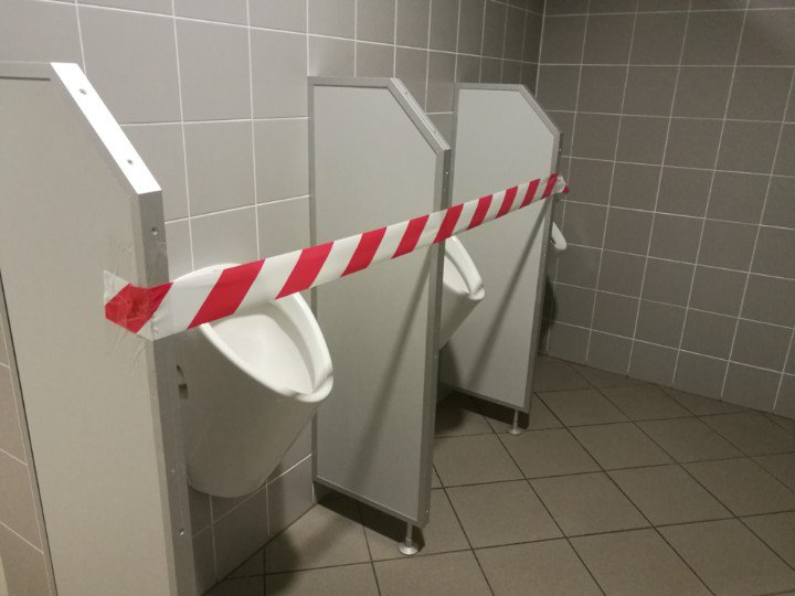 Je vidět, že #measurecamp je opravdu analytická (ne)konference. Nejspíš první multivarietní testování odstaveneného záchodu, co jsem kdy viděl. Napjatě očekávám výsledky!