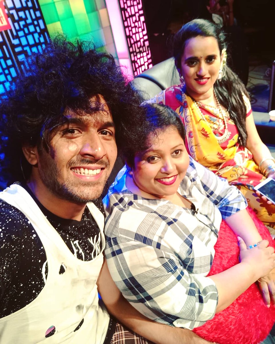 VjPappu1's tweet photo. Today catchup_us in #kpychampions @vijaytelevision 2o'clock #CBI_BEGGER_BOY 😜😂 #mustwatch @Sri_TS  &amp; #keep_supporting_me 😘 https://t.co/ul1ZeARRYN