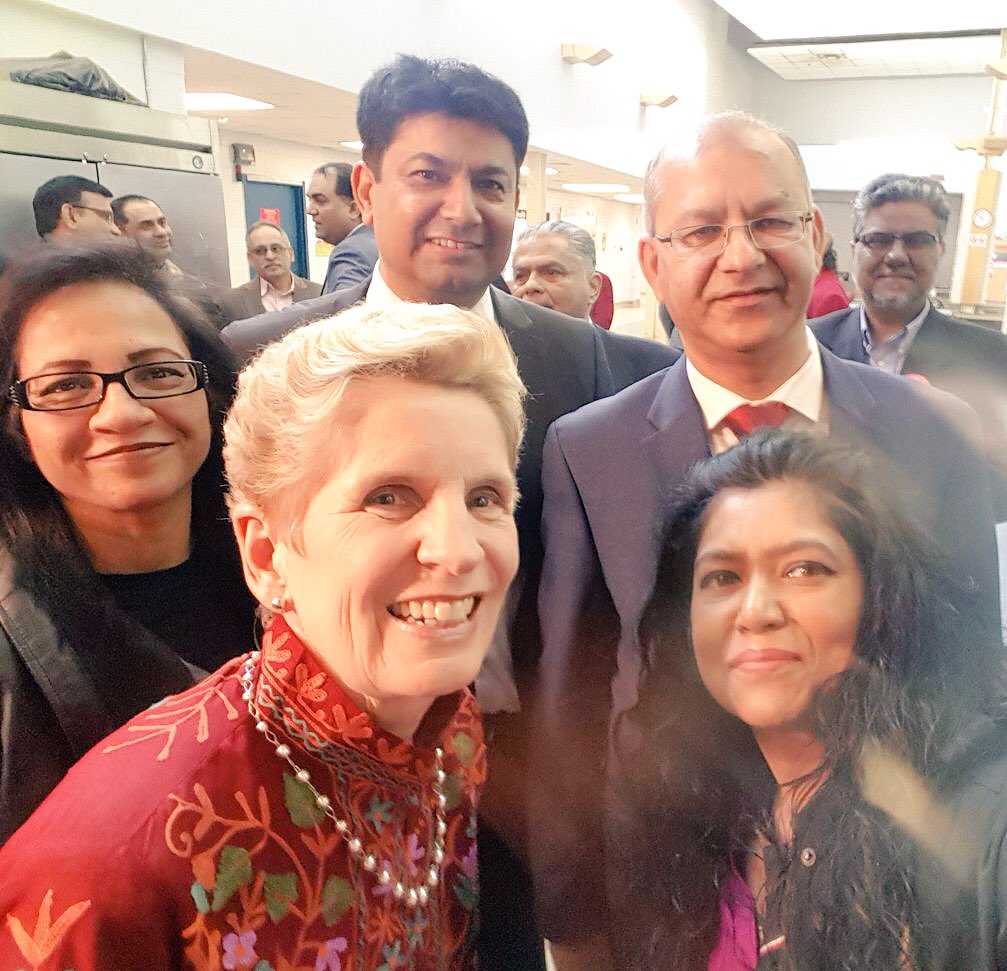 snajmi23's tweet photo. Team #ImranNow Celebrates Pakistan 🇵🇰 Republic Day with our MPP @imranmian , MPP @mazharshafiq and Premier @Kathleen_Wynne https://t.co/VCoMWqzlNb
