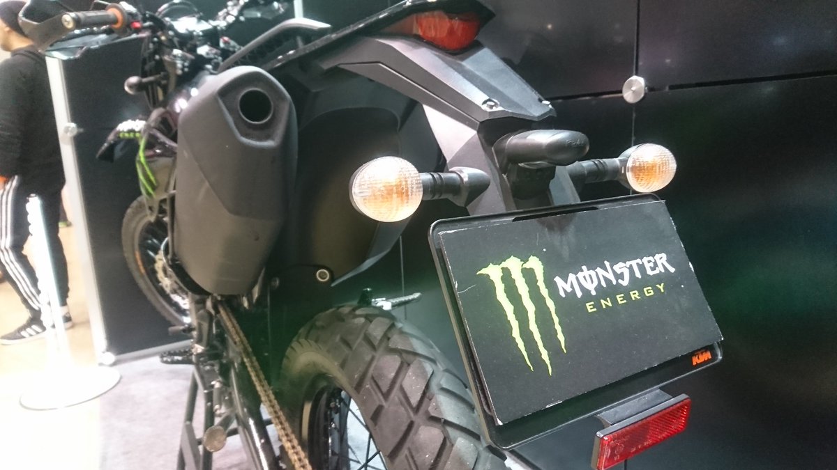 takaJ's tweet photo. @MonsterEnergyJP 
#MonsterEnagy
#TMCS2018

今日もモーターサイクルショー日和 https://t.co/8D7IBPkK4Y