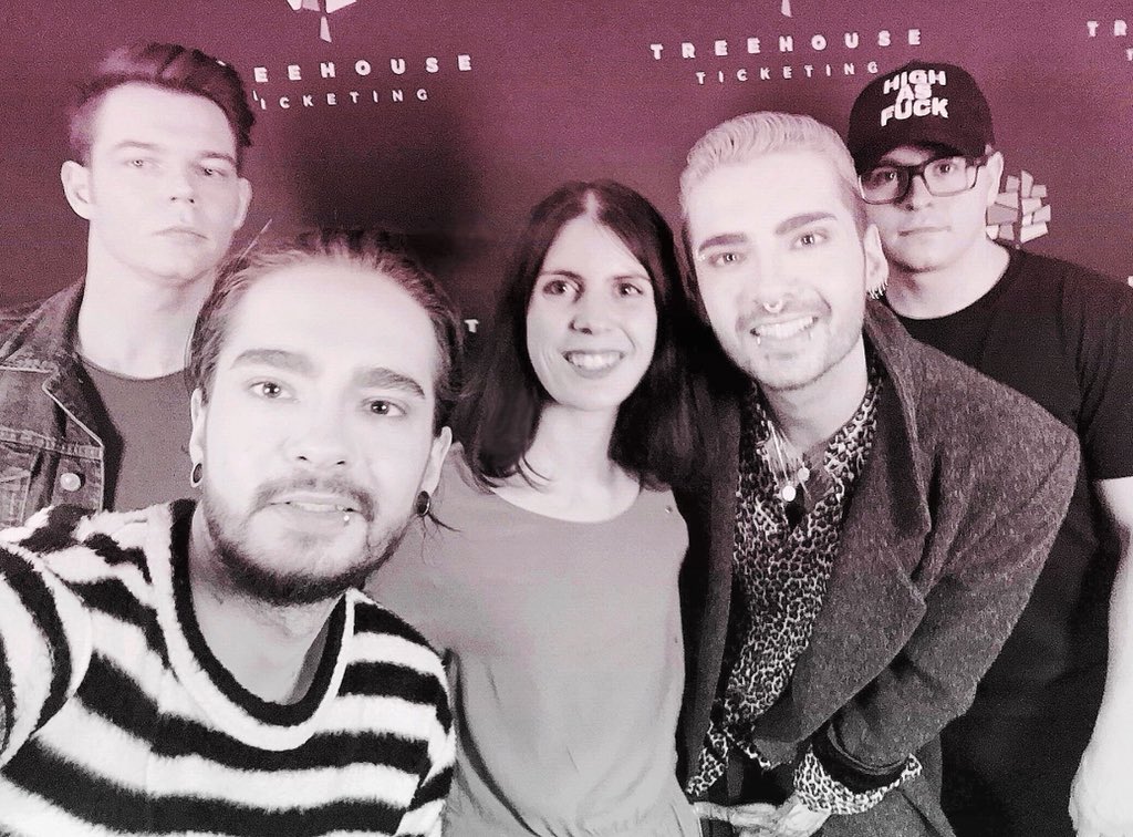 LostPanzie's tweet photo. Le rêve de ma vie ✨ ♡ #tokiohotel #DMStuttgart 25.03.2017 https://t.co/aVrSYxzbBs