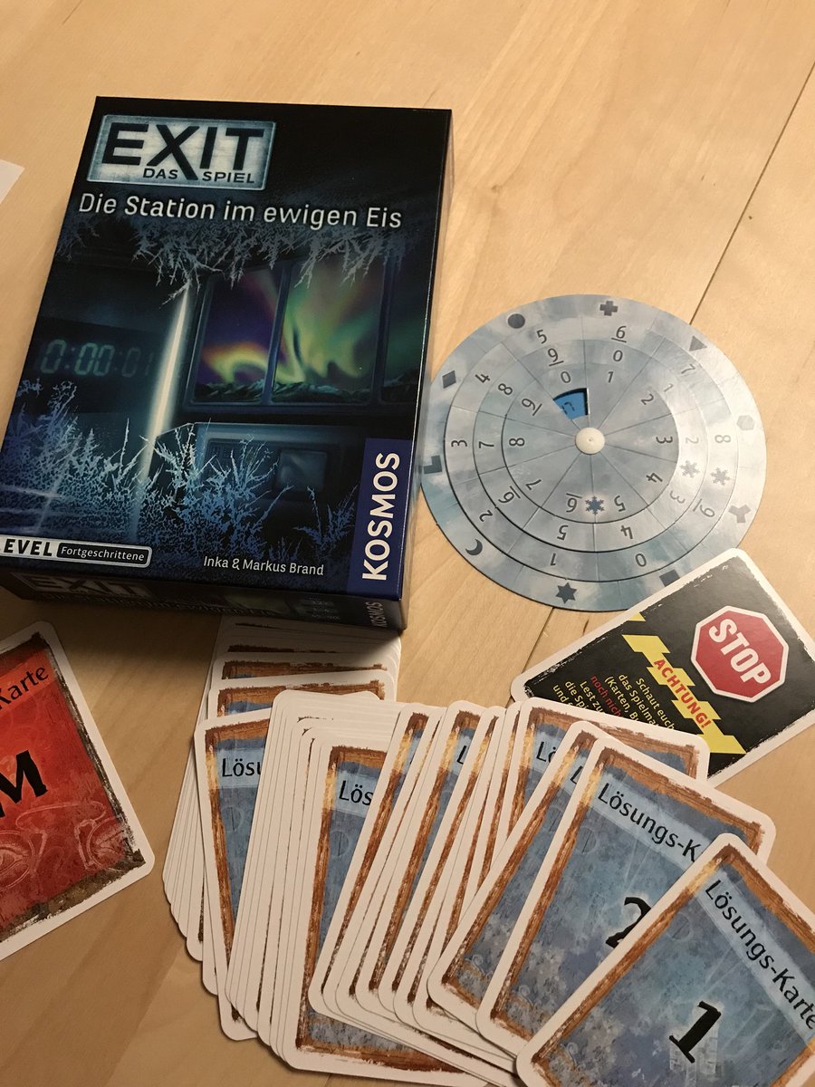 WernaBrettheart's tweet photo. Wir konnten der Eiseskälte entfliehen. Aber es war ziemlich knapp. Vielen Dank @imbrandys #ExitDasSpiel #kosmos https://t.co/batHmA9fhE