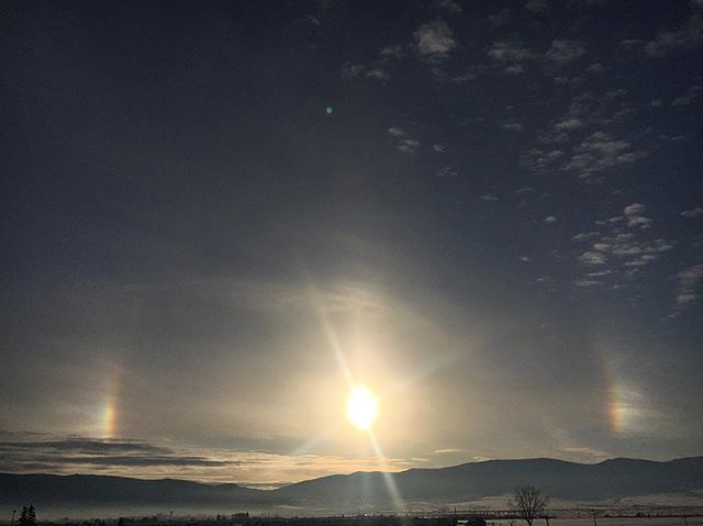 Sundog in Ciuc. #sundog #csikszereda #ciuc #petersarik #sarikpeter ift.tt/2GagXBX