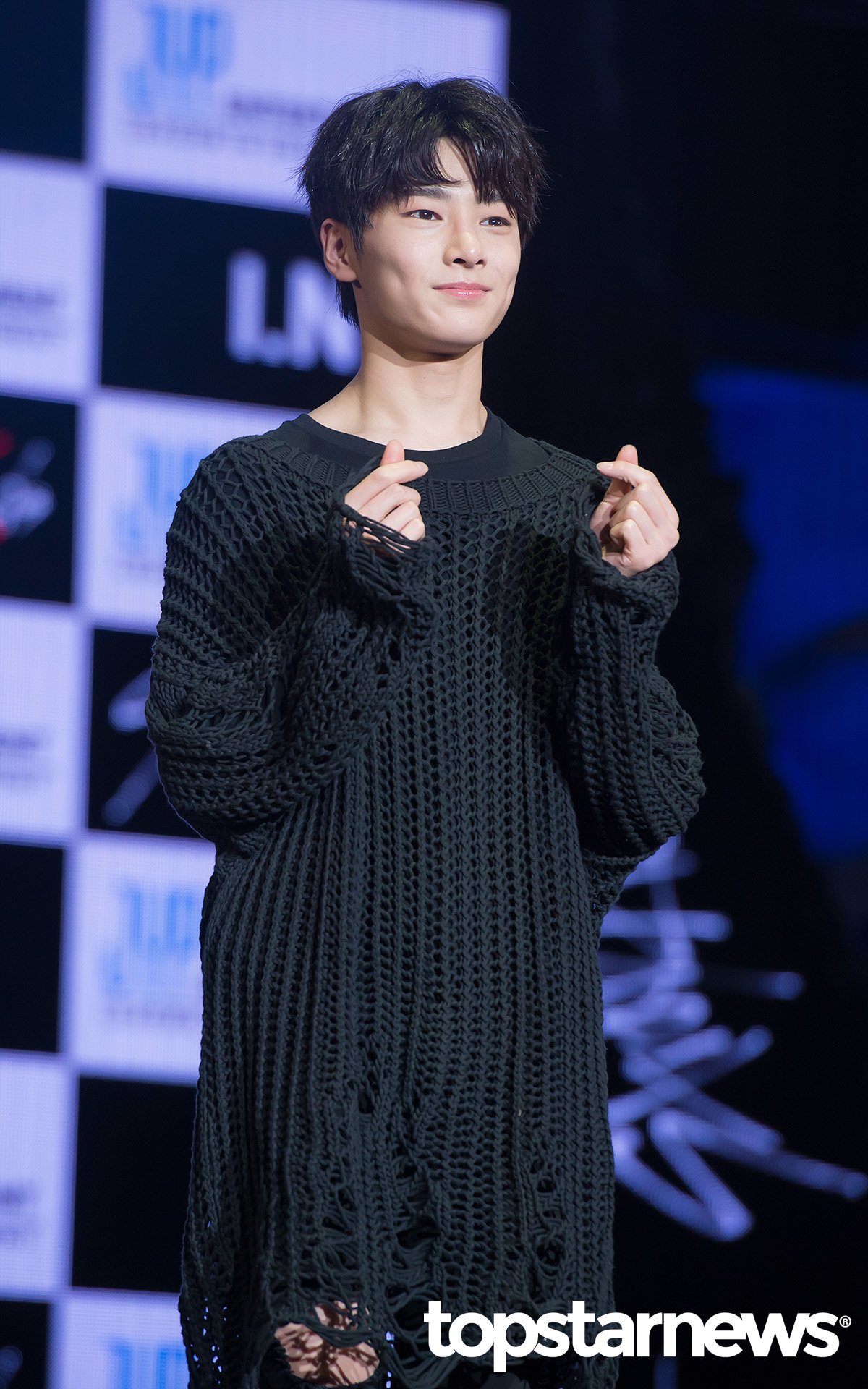 Jeongin Braces 🌺 on Twitter "[HQ] Yang Jeongin (I.N) 