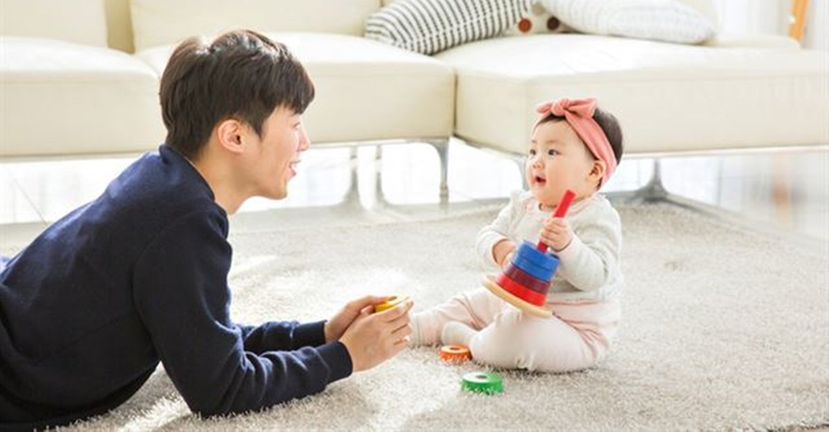 hankookilbo's tweet image. &quot;기업이 남녀 #육아휴직 비율 공시하게 해 주세요&quot;

&apos;사내눈치법&apos; 때문에 육아휴직이 어려운 현실

goo.gl/1MCkqy