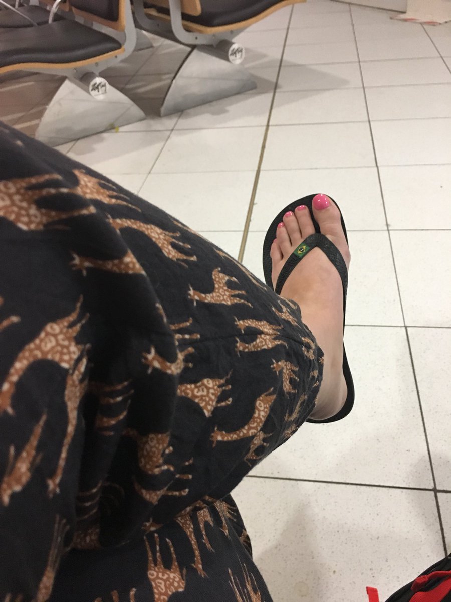 Mrscornelius90's tweet photo. Freshly painted toes and giraffe trousers can only mean one thing....holiday!!!!! See you in two weeks U.K!! #easterholidays #twoweekbreak #teacherlife #egypt @BirminghamAirpo https://t.co/N4ntJXqi6U