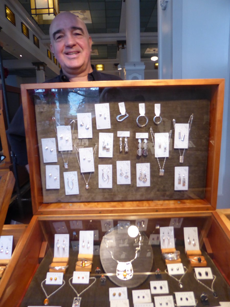itravellen's tweet photo. @MadeSaltSpring @SaltSpringVisit #MadeOnSaltspring @CathyBrowne #SaltSpringSalt #PhilippeMarill #SeaSaltRosemaryGarlic #3FingerPinch #Exquisite #UnusualJewellery #AlvaroAndMargariteSanchez #IslandSoapCo #TamaraWesley
#LemonGrassBubbleBath #RelaxingStartToMyBusyDay https://t.co/sVseEe6ir9