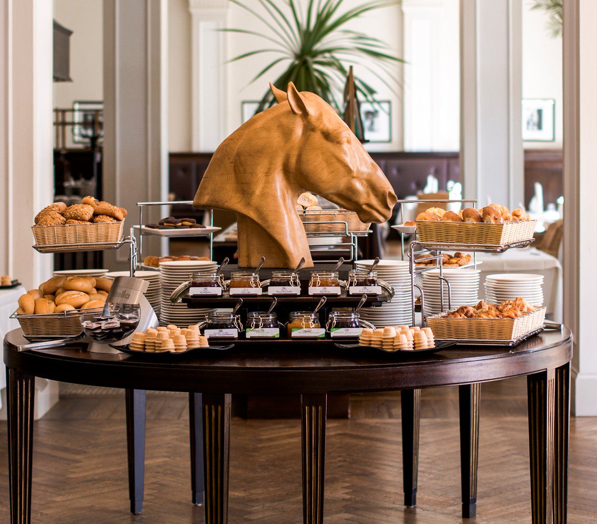 PullmanAachen's tweet photo. Have a #Pullman breakfast this morning and conquer the day!
#PullmanAachen #sunday #breakfast #Aachen https://t.co/bT2frz1plC