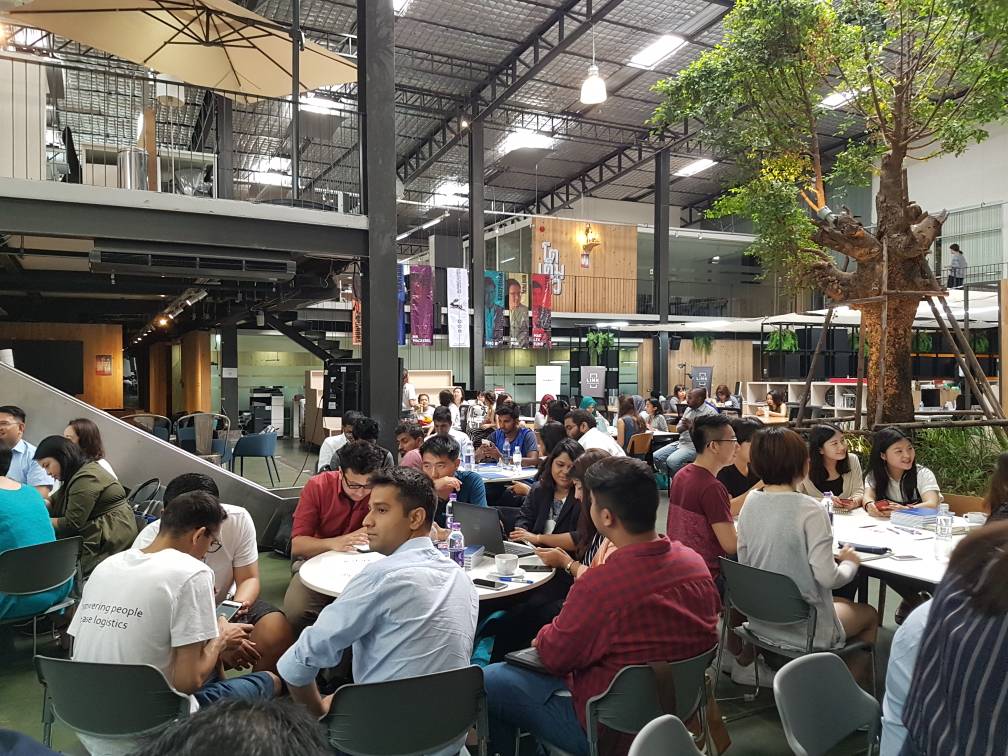 myMRANTI's tweet photo. It has been a pretty fantastic week for Team MaGIC as we participated in various activities.
#MaGICCyberjaya #MaGICSarawak #MoU #Borneo744 #JomSembangBersama #TEGAS #PreAccelerator #UNDP https://t.co/lTVZng7BCy