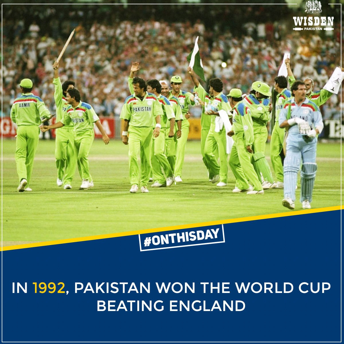 WisdenPak's tweet photo. #OnThisDay 1992, the day Pakistan were crowned World Champions. @ImranKhanPTI led his team from the front as they beat England at Melbourne to lift the @cricketworldcup title. @TheRealPCB https://t.co/LhKJavG9Nc