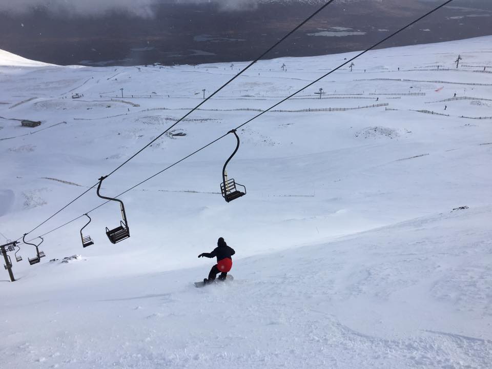 planetski's tweet photo. #BillyMorgan hit the slopes of @glencoemountain in #Scotland this w/end. Next up it’s the @NevisRange UPDATED: https://t.co/VRorO3YJ0E @GBParkandPipe @TeamGB @billymorgan89 https://t.co/i7jQn0eis6
