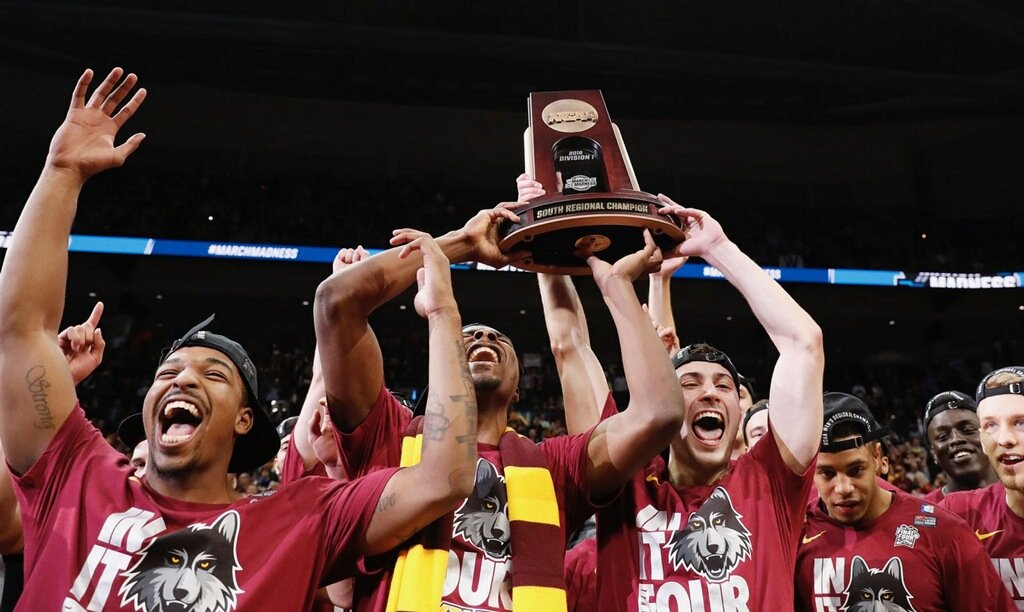 RamblersMBB's tweet image. It wasn't a dream, we are headed to the Final Four!

#OnwardLU #FinalFour #MarchMadness