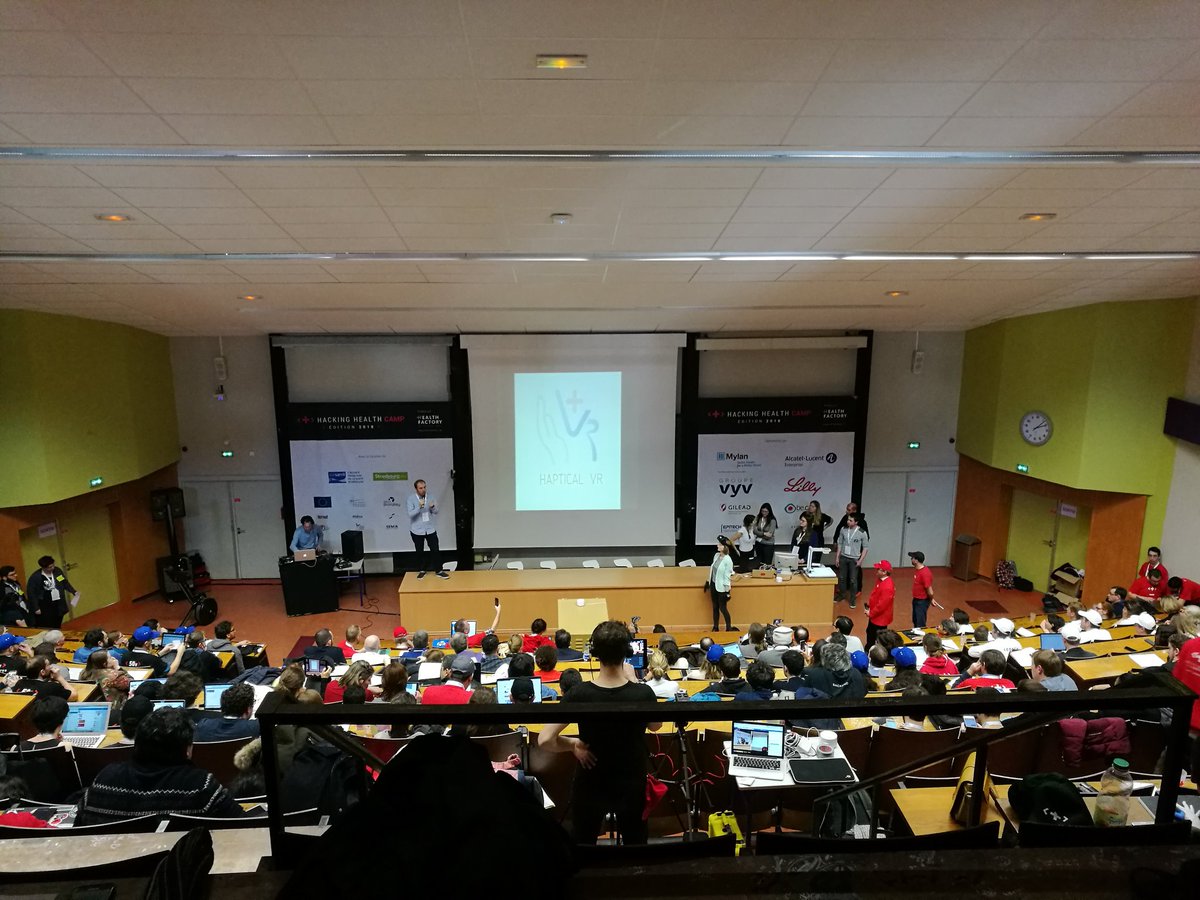 nicolas_schmt's tweet photo. Pitch Hacking Health Camp ! #HHCamp #HHC2018 https://t.co/AFwr4kS8qG