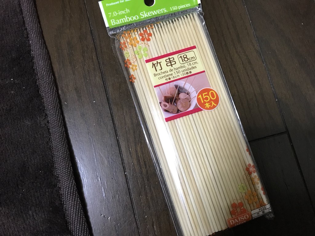 Toshio A Twitter W 100均で竹串買った W アマゾンでワニ口クリップを買った W 模型屋の店主に在庫が無くて W 分けて貰った中古の塗装用クリップ