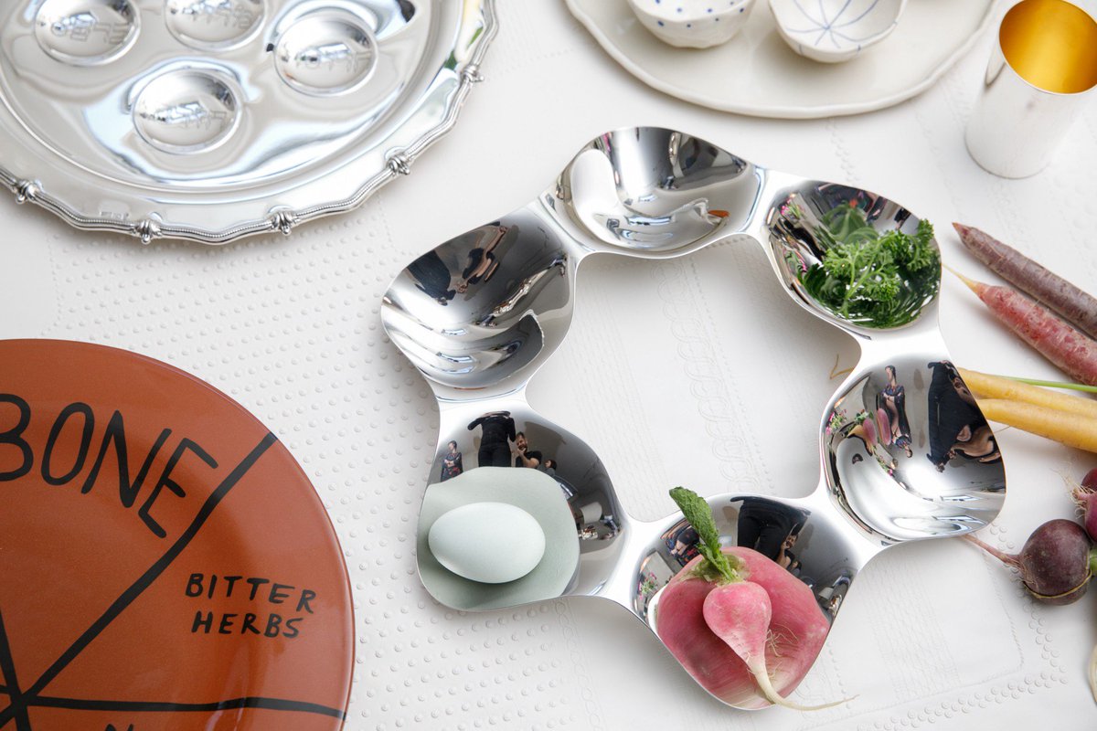 TheJewishMuseum's tweet photo. #Passover begins at sundown this Friday. To help you prepare for the holiday, the our staff picked out some of their favorite Seder plates, Kiddush cups, and Haggadahs from The Jewish Museum Shop: https://t.co/F63tOcEiic https://t.co/IvoLdtiDSc