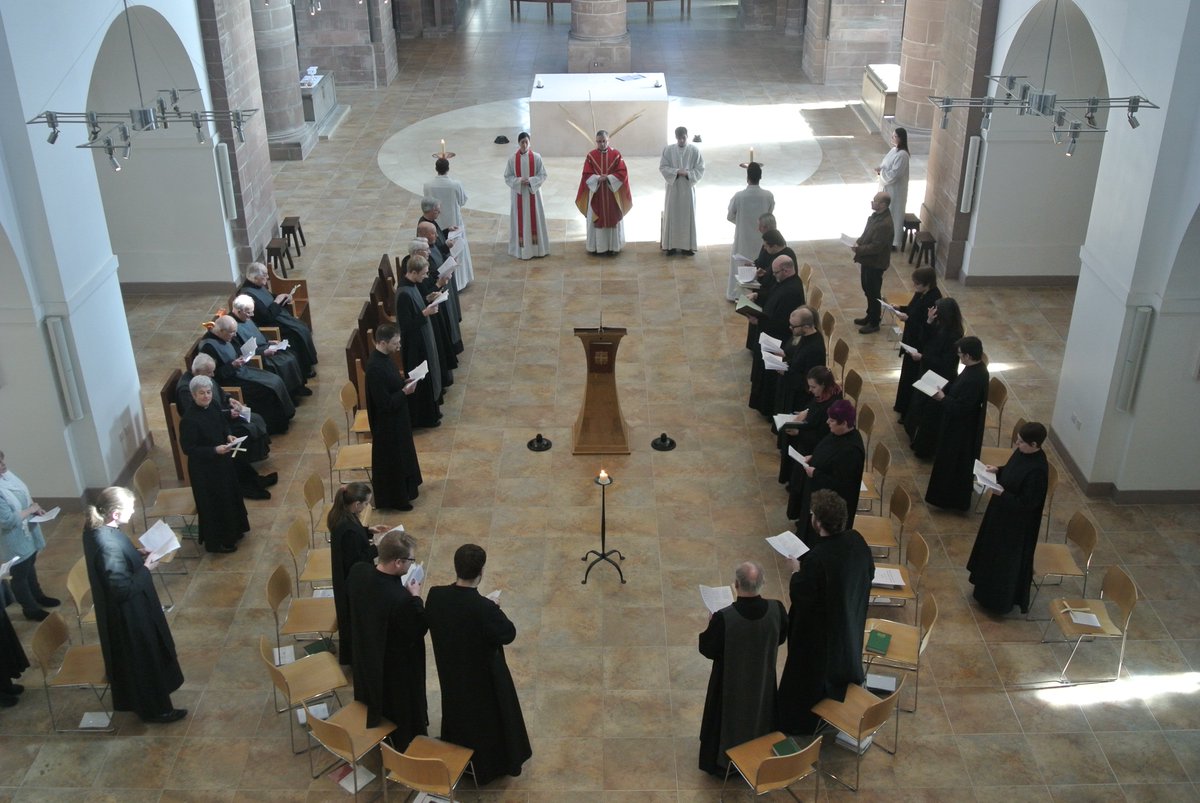 CR_Mirfield's tweet image. Retweeted CoR Mirfield (@CoRMirfield):

#PalmSunday - a wonderful beginning to #CoRHolyWeek @CoRMirfield @CR_Mirfield @c_of_e @CofECalling #prayer #vocation