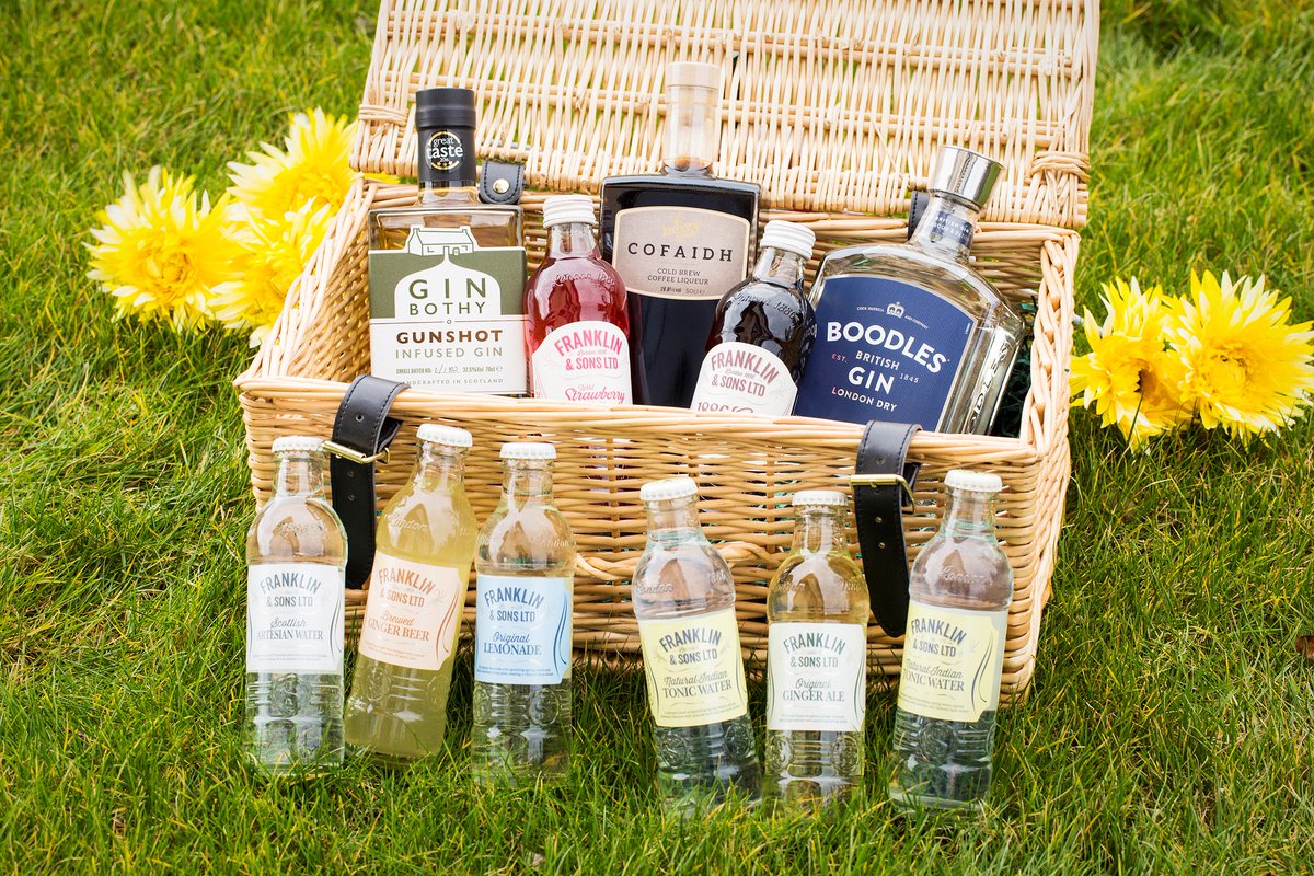 FranklinandSons's tweet photo. Its time for our Easter competition! We have collaborated with @BoodlesGinUK @moraydistillery, Cofaidh and @TheGinBothy for this exclusive Easter prize! Just follow our page and RT to enter! 

Competition ends 29th March.

#win #comp https://t.co/5n5aAU6c9z
