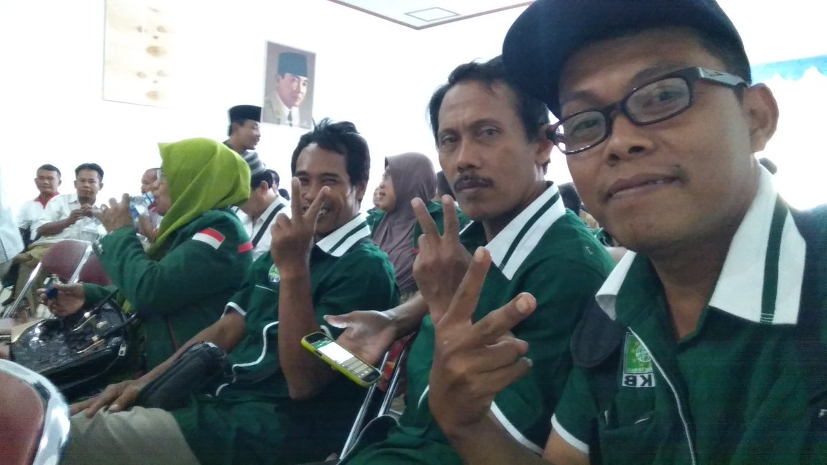dpc_pkb_klaten's tweet photo. pengukuhan tim pemenangan tngkt kecmtn @sudirmansaid - @idafauziyah kab klaten @pksklaten @Gerindra @detikcom https://t.co/YY7gqIKZdP