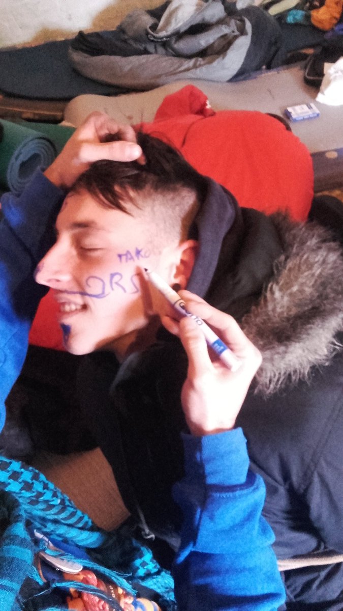 clanab85's tweet photo. Hola @claneverland por el campa del 85 huele a venganza. #Tako #Lekes https://t.co/jGZg84ZCXD