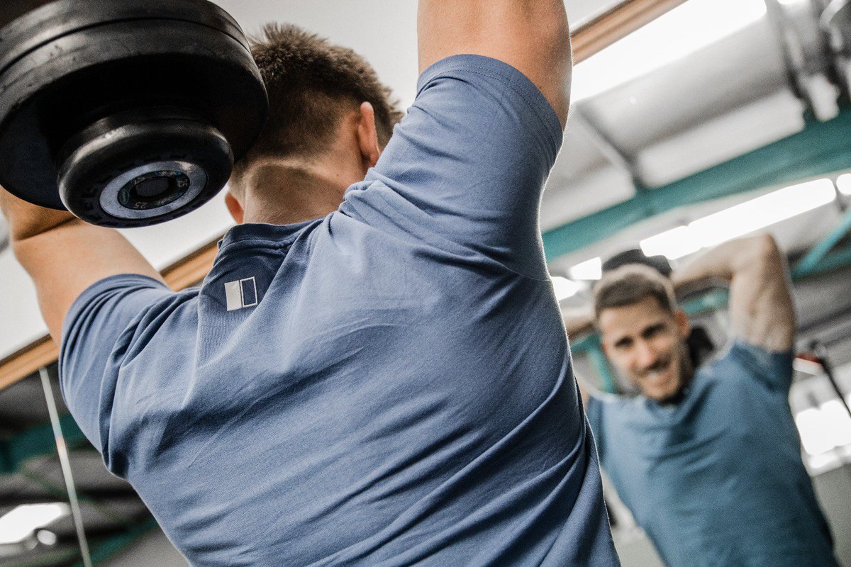 stackathletic's tweet image. Urban Terraform Block-Top ⚡️

- Form-fitted, next-level performance &amp;amp; mobility
- Perfect for training in the gym
- 3D logo prints that never fade

Shop yours now with 25% off 👉stackathletic.com/collections/me…

#stackathletic #kskw #fitness