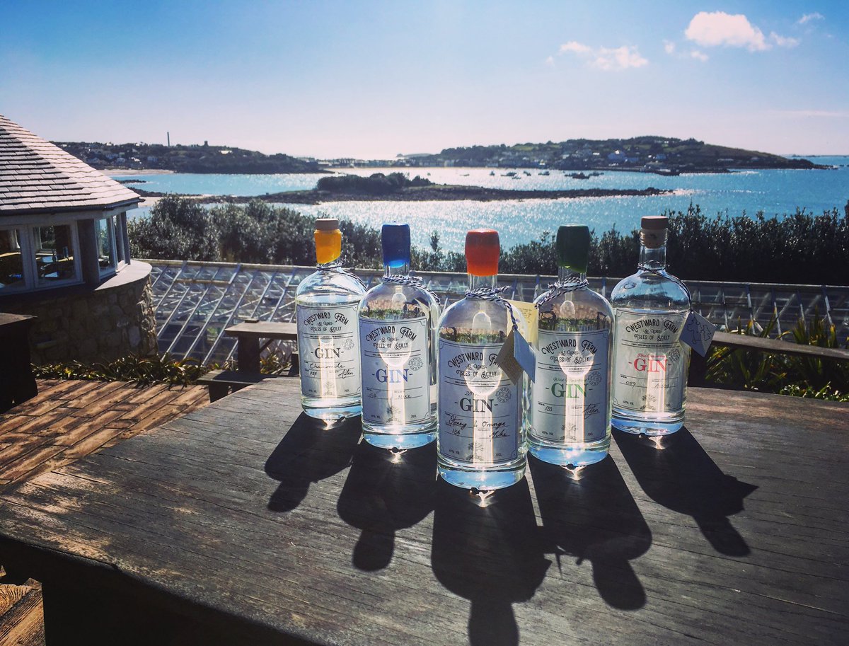Julietsgarden's tweet photo. We can’t wait to be selling local St. Agnes 28 mile gin again this year! We have all the flavours in stock and the perfect garnishes &amp; Fever-Tree tonics to accompany 🍹 @westward_farm @fevertreemixers #gin #refresh #scillygin #garnishes #tonics #fabulousview #local #visitscilly https://t.co/gh0xpLGBz5