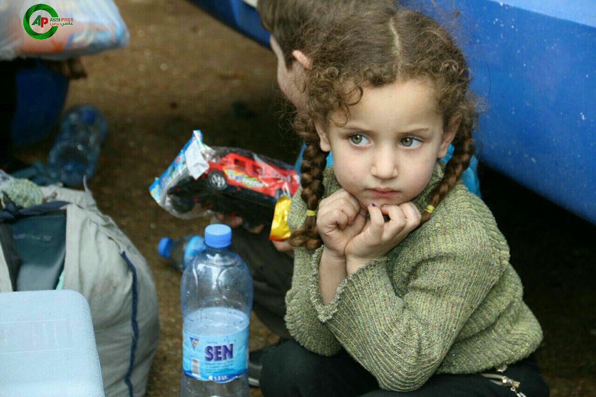 NuNurlanax's tweet photo. Retweeted Qalaat Al Mudiq (@QalaatAlMudiq):

E. #Damascus: a thousand residents displaced from #Irbeen-#AinTerma-#Zamalka reached Greater #Idlib. Among them many children who will now live in Internally Displaced Camps in N. #Syria. https://t.co/3R83iaBBCD