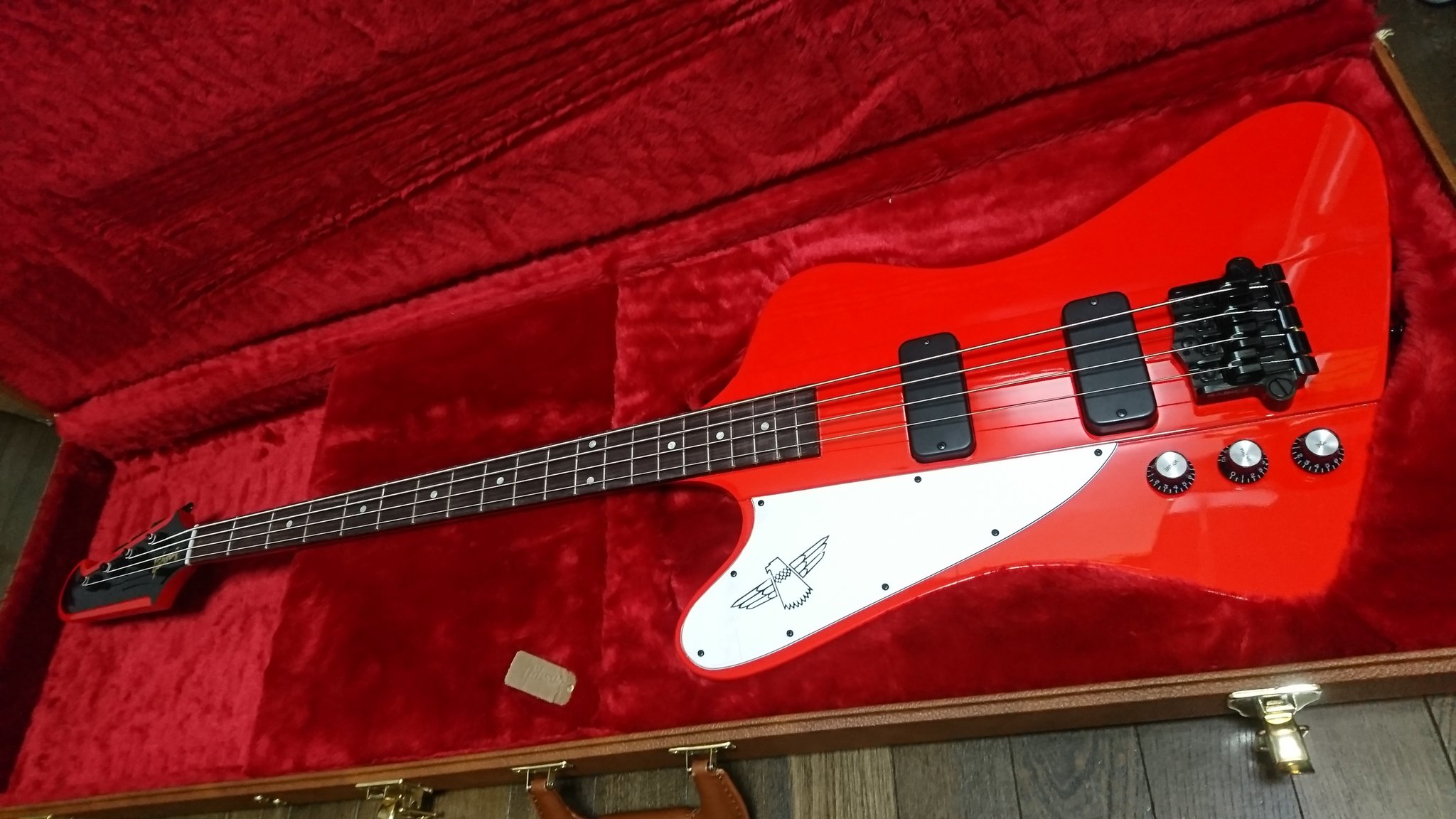 Left handed on sale thunderbird bass