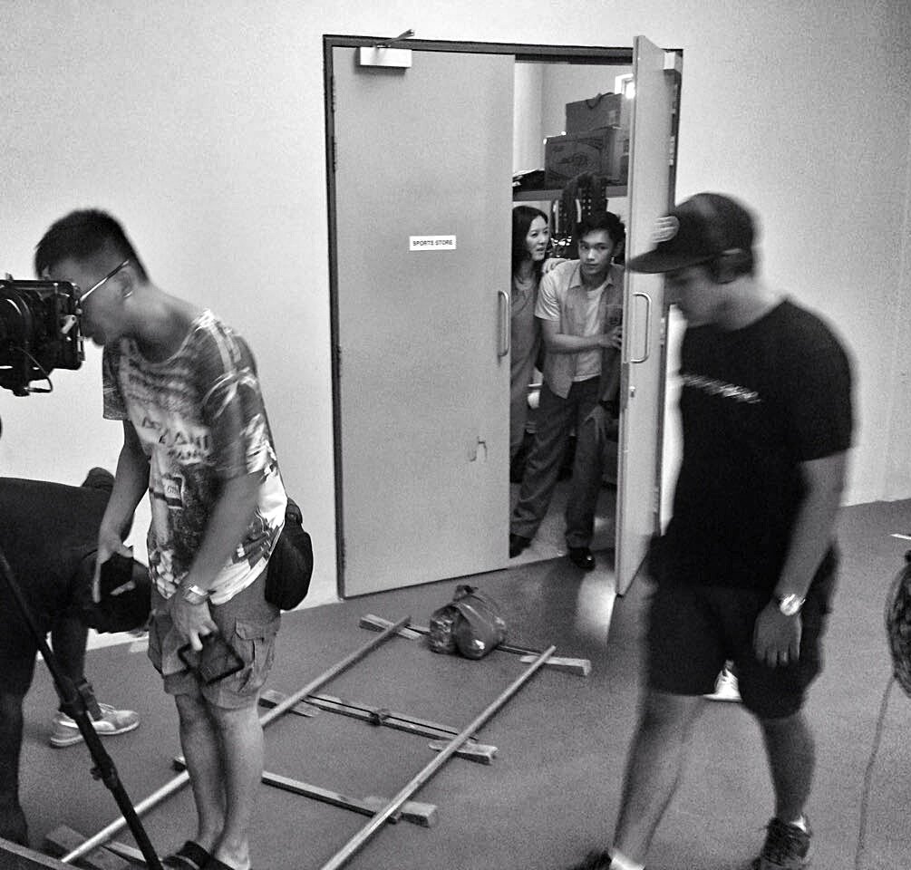 MsSueTan's tweet photo. Poor scene didn't make it #GantungTheSeries #MsAmy #KJ #deletedscenes https://t.co/otjxWNxBR7