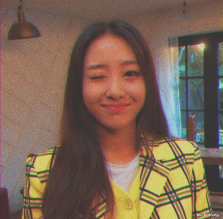 quartertwilight's tweet photo. #YVES #하수영 #LOONA
#이브 #HASOOYOUNG #이달의소녀 https://t.co/0EZsZFdqOu