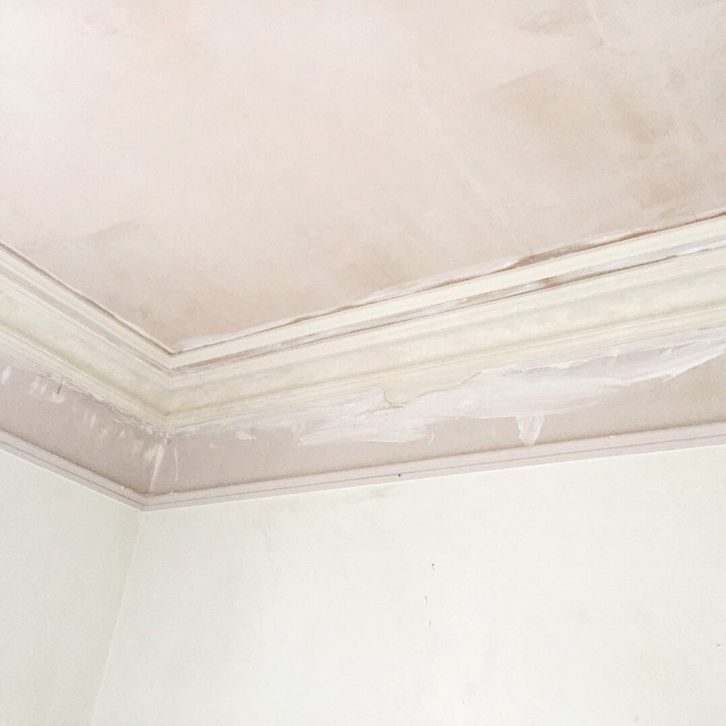 BIGGABUILD_2016's tweet photo. On this project we had to copy the profile of the existing cornice and have it made.
Victorian fibrous plaster mouldings handcrafted in fine detail #biggabuild https://t.co/lgmcOCAhKh