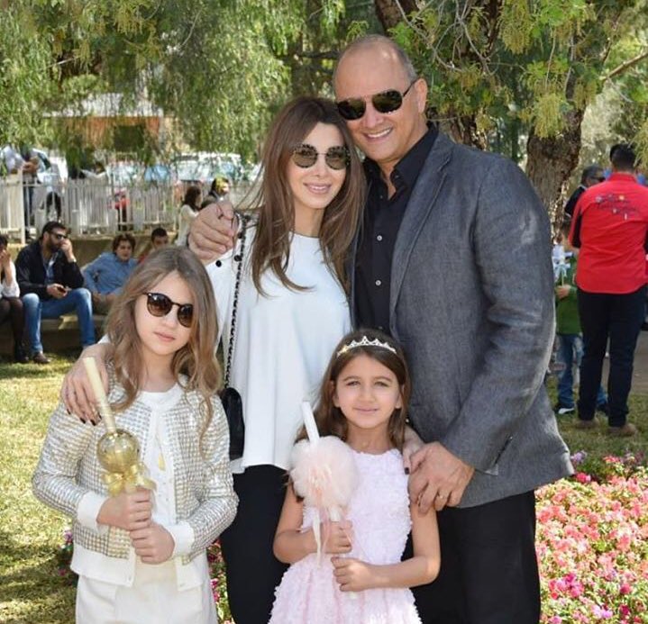 onetvlebanon's tweet photo. شعنينة_مباركة
#OnetvLebanon #One2Z كل الاخبار @NancyAjram @mtvlebanon #Celebritynews 💫 https://t.co/UQT8sruWPH