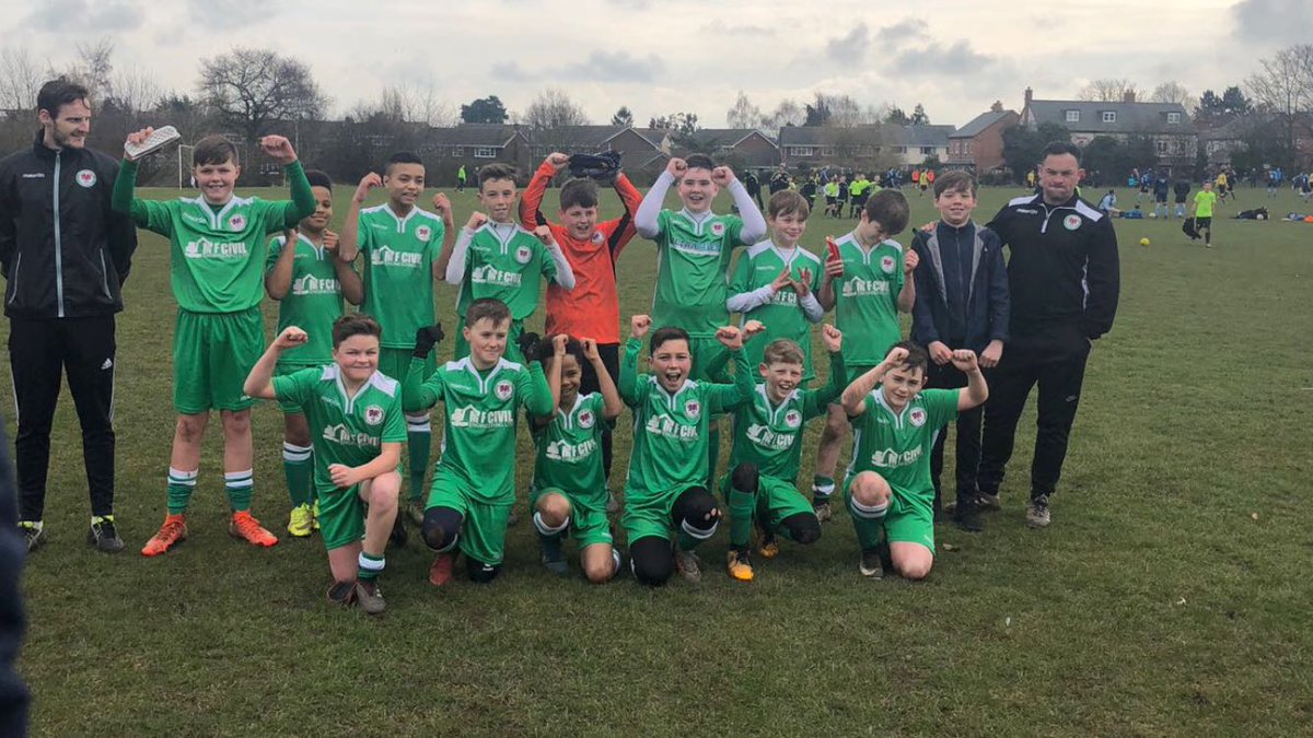 DsideDragonsFC's tweet photo. Massive congratulations to our u12s who secured the league title yesterday. Huge moment for our club with the first league title in our history. Well done to all players and our 2 great coaches @RooneyEdwards @jordan_tay https://t.co/HQKTCNWtPA