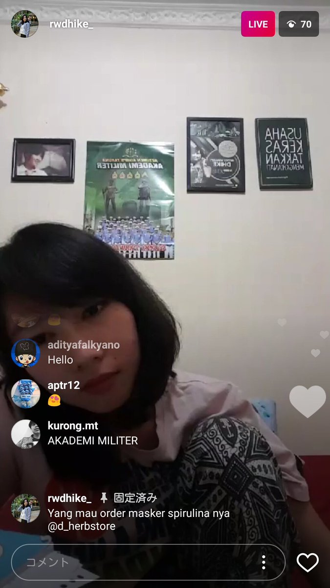 Siapa yang tadi liat LIVE IG nya Dhike?
Dhike sekarang lagi sibuk Kuliah sama jalanin Bisnis Online nya.
Bisnis apa yak bocah? 😆
Kuy follow ig bisnisya → d_herbstore
instagram.com/d_herbstore/
