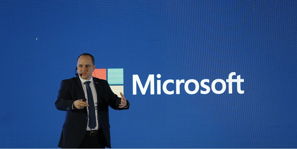 MicrosoftEgypt's tweet photo. Turkey, India and Middle East Manager at Microsoft Partner @ICONICS Rene Arnost walks us through the latest Facility Management Solutions.
For more information about Azure, visit this link:
https://t.co/NDOyoG6Enl
#AzureEG https://t.co/QxotCOY26g