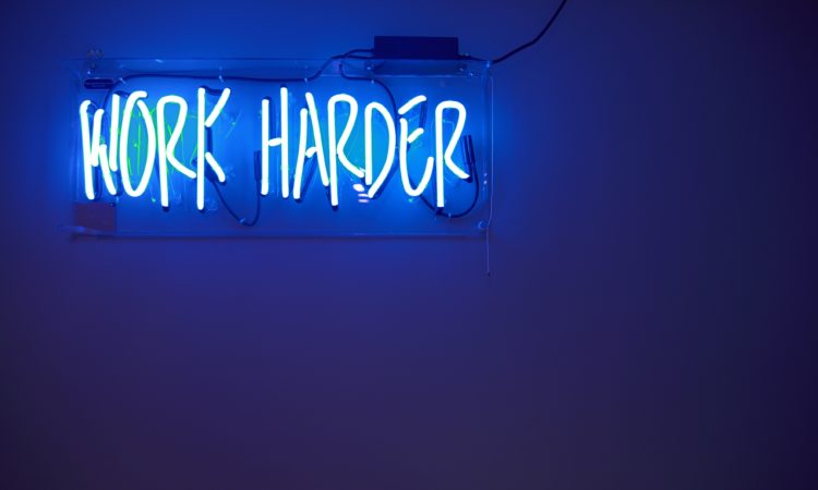 StartupScaling's tweet photo. How to Market Your Business with Little to No Money #Marketing #GrowthHacking #How-to https://t.co/ZdMJhnL95b https://t.co/b7kKM2r3gN